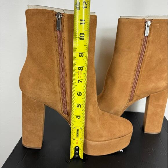 New Marc Fisher LTD Caled Suede Platform Booties Medium Natural Women's Size 10 - Picture 10 of 10